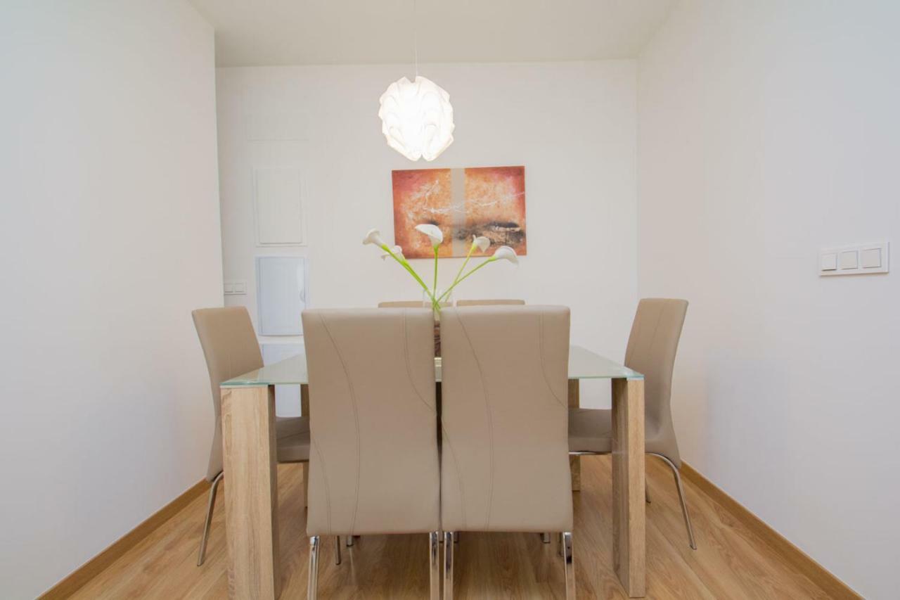 Enjoygranada Arabial 5A - Pool & Free Parking Lägenhet Exteriör bild