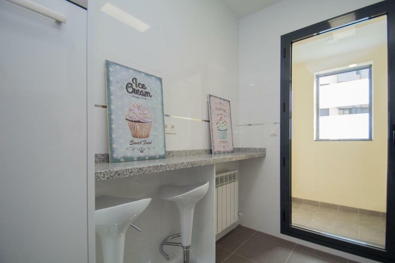 Enjoygranada Arabial 5A - Pool & Free Parking Lägenhet Exteriör bild